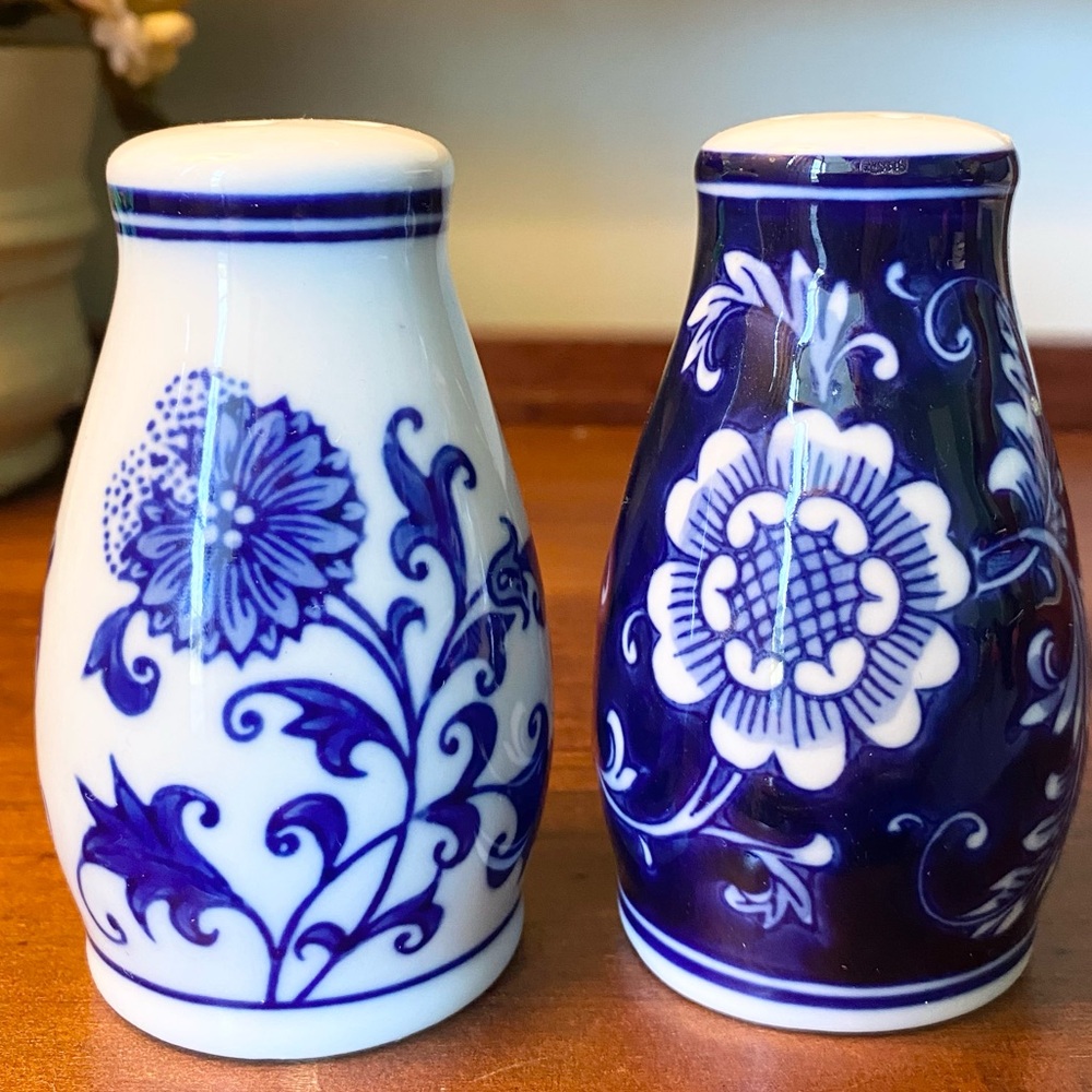 Pier 1 Vintage Blue and White Floral Scroll Design Salt and Pepper Set